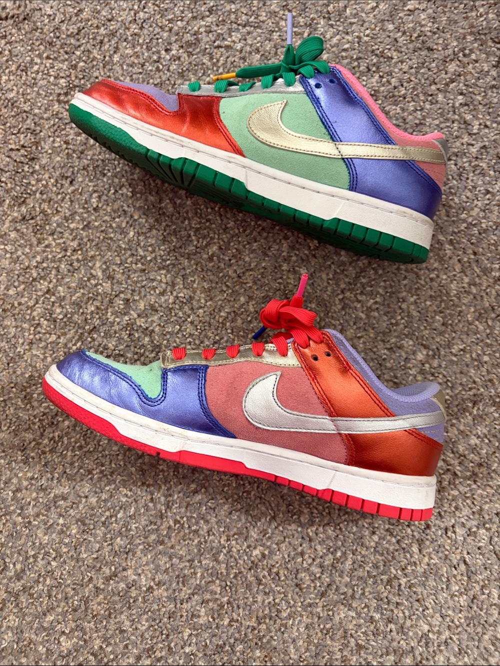Nike Women Dunk Low SE Sunset Pulse - Picture 3 of 6
